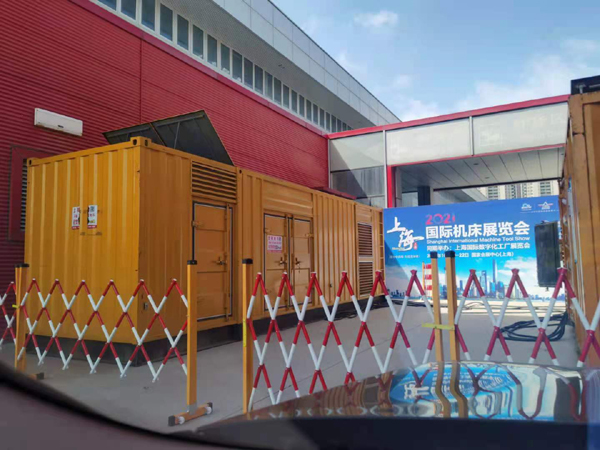 忠县发电车出租-发电机无电压或电压太低怎么办？