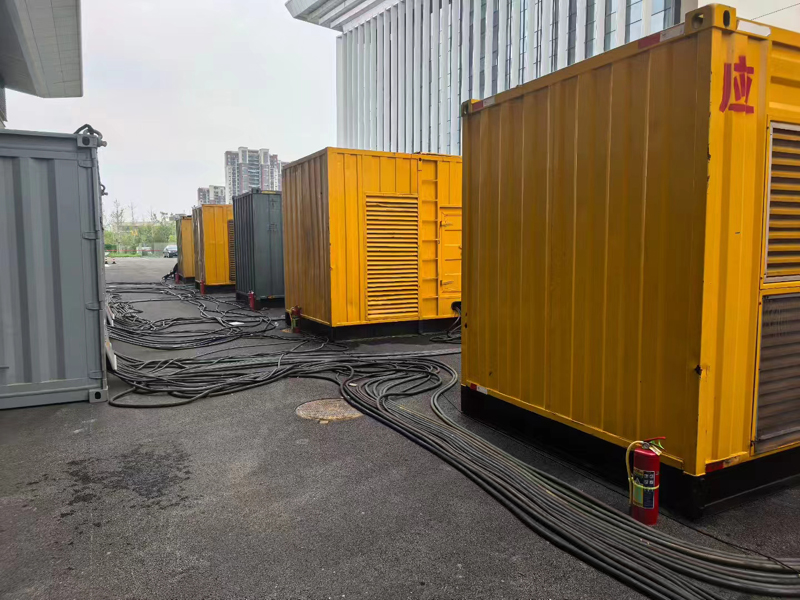 忠县柴油发电机组冬季保养有哪些注意事项?